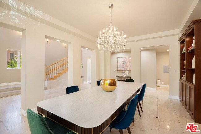 Building Photo - 24907 Marbella Ct