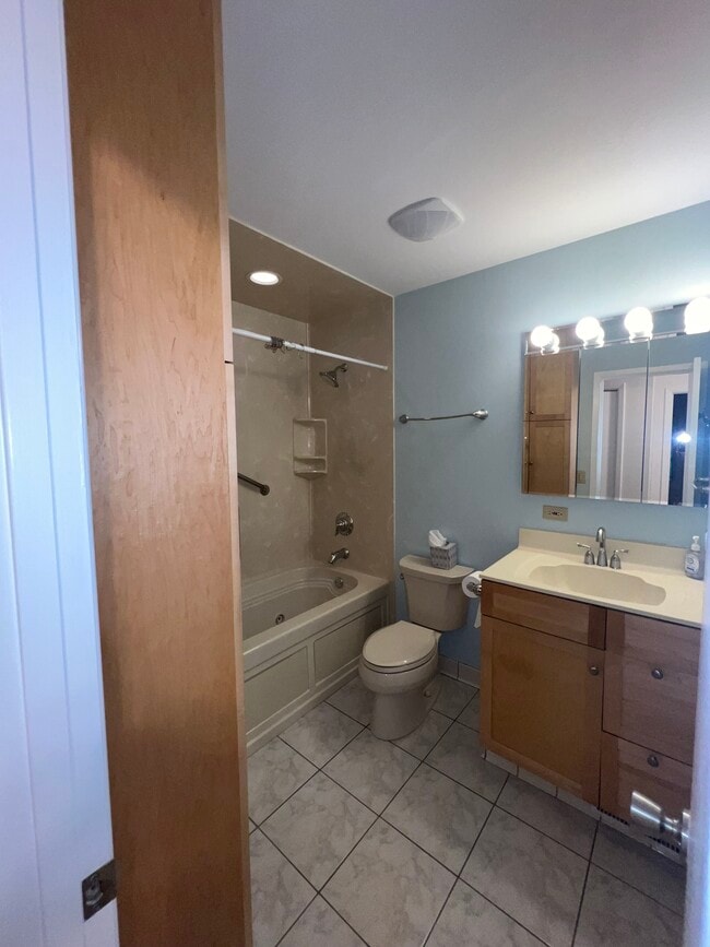Building Photo - 112 Braemar Dr