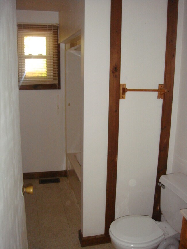 Building Photo - 282-BLD