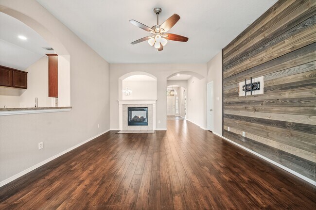 Building Photo - 17218 Double Lilly Dr