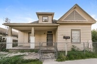 Building Photo - 4610 Schroeder St