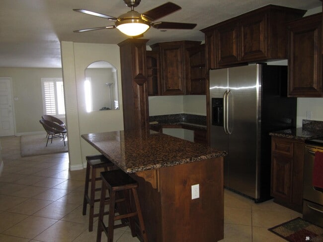 Building Photo - 2240 S Elks Ln