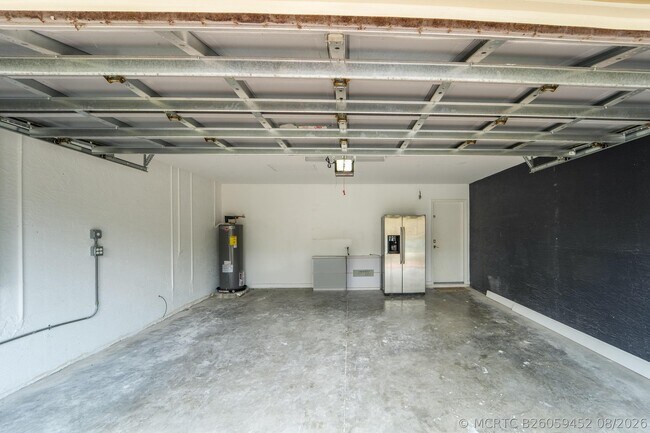 Building Photo - 10941 Bitternut Hickory Ln