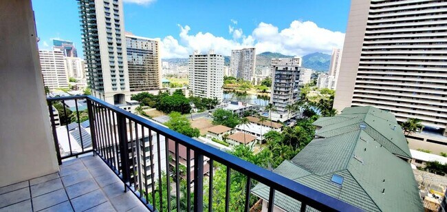 Building Photo - Four Paddle #1310- Large One Bedroom Condo