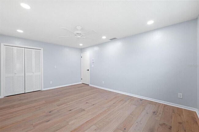Building Photo - 4000 14th Way NE