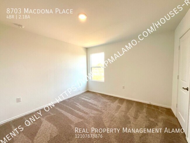 Building Photo - 8703 Macdona Pl