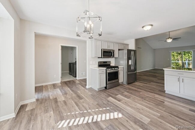 Building Photo - 816 Nelson's Ridge Dr