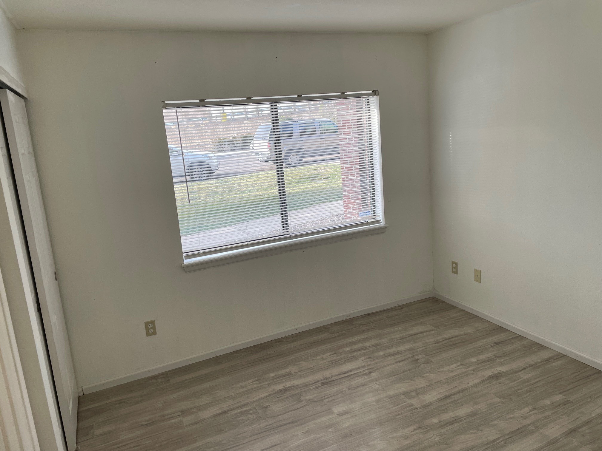 Building Photo - 8740 Corona St