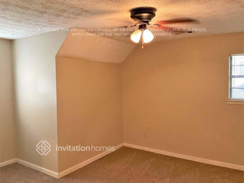 Building Photo - 8272 Blackfoot Trail