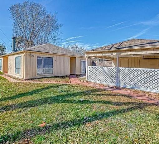 Building Photo - 3610 Vineyard Dr