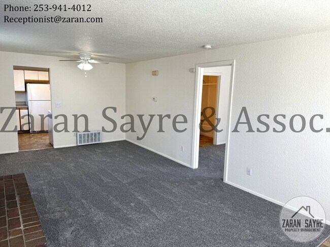 Building Photo - 756 - Three Bedroom, Three Bath in Auburn!