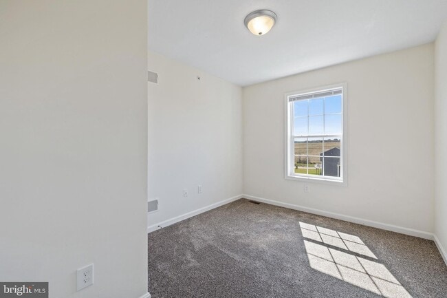 Building Photo - 16 Secretariat Dr