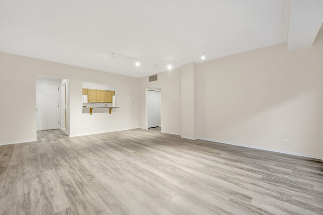 Building Photo - 431 S Dearborn St