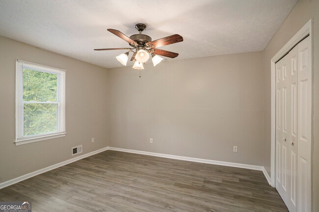 Building Photo - 9285 Cedar Ridge Dr NW