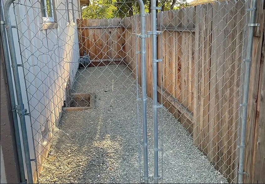 Building Photo - 2669 Chassella Way