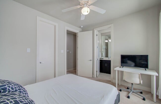 Building Photo - 509 Gregg St