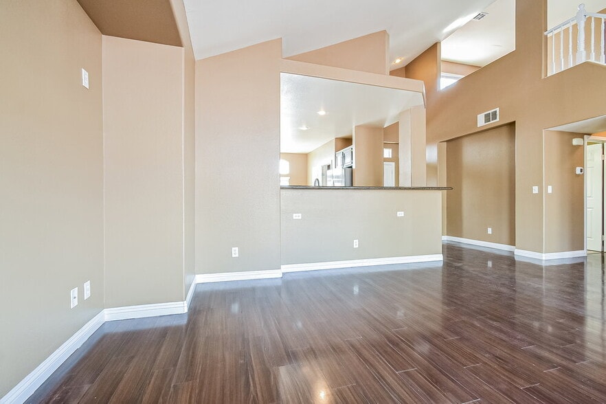 Building Photo - 410 Maritocca Ave