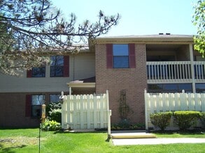 Building Photo - 19137 Surrey Ln
