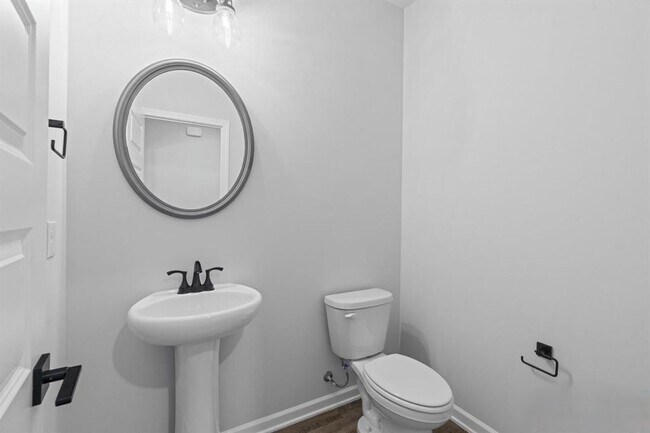 Building Photo - 127 Huffman St