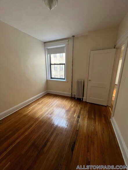 Building Photo - 1148 Commonwealth Ave