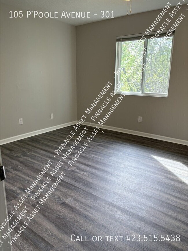 Building Photo - 105 P'Poole Ave