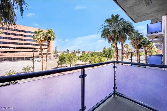 Building Photo - 353 E Bonneville Ave