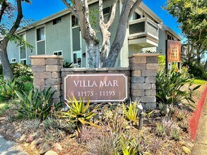 Building Photo - FOR RENT - Mira Mesa San Diego 2Br/1Ba 698...