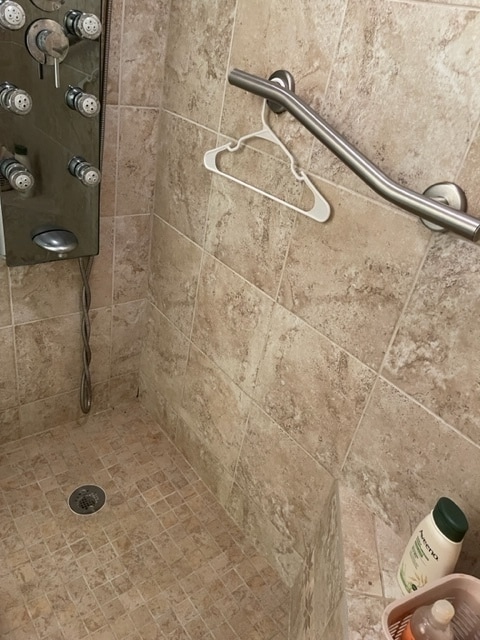 Building Photo - 1153 S Plymouth Ct