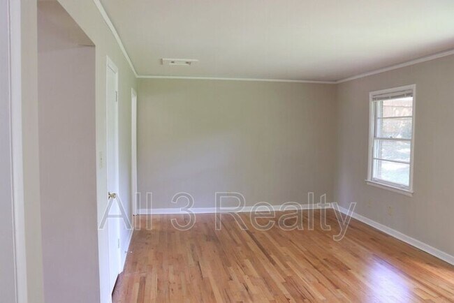 Building Photo - 939 Green Ridge Ct