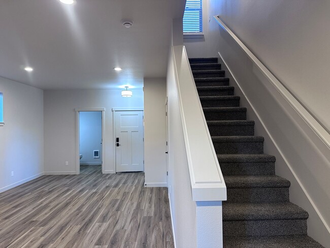 Building Photo - BRAND NEW 2 Bedroom - Available 5/5