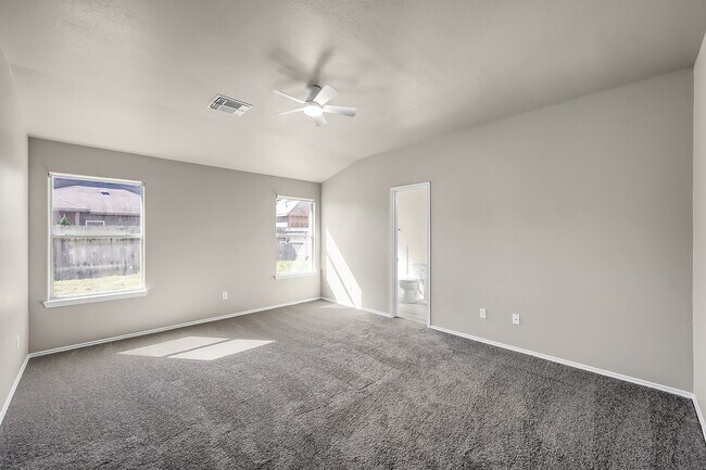 Building Photo - 3139 Lodgemist Ln