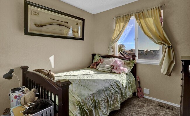 Building Photo - 3 Bed 3 Bath House with Solar for Rent Nea...