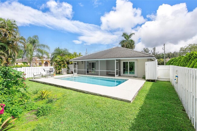 Building Photo - 11780 NW 27th Ct