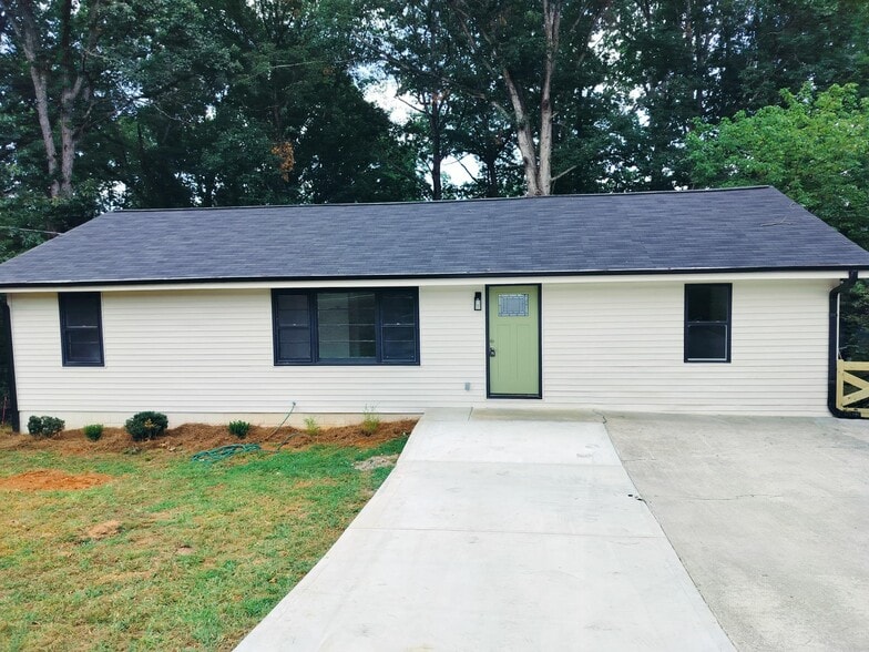 Primary Photo - 731 N Price Rd
