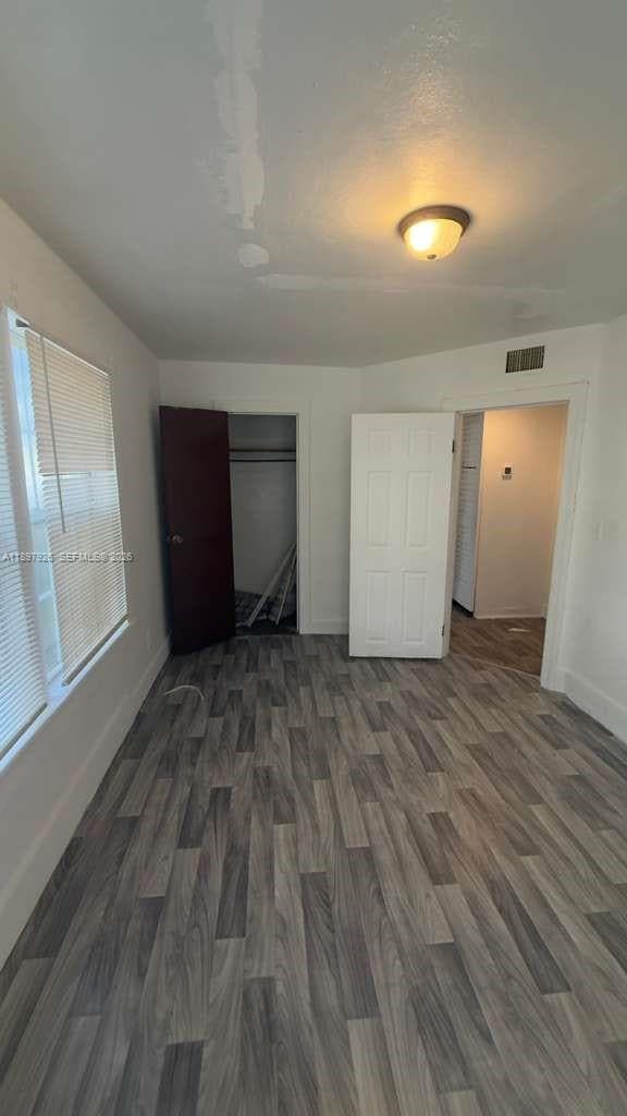 Building Photo - 2748 Broadway Ave