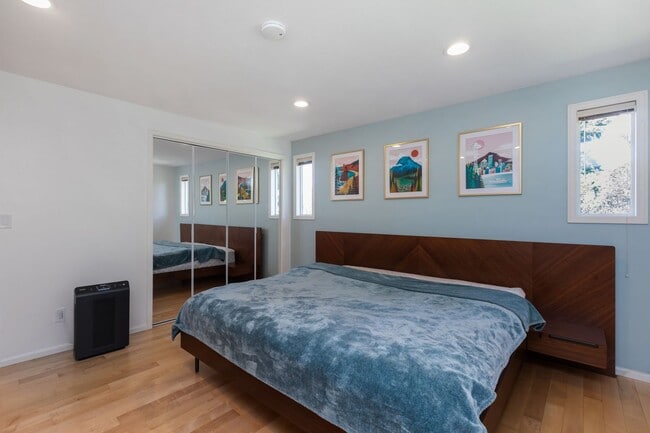 Building Photo - Beautiful 4 Bedroom Home in Richmond