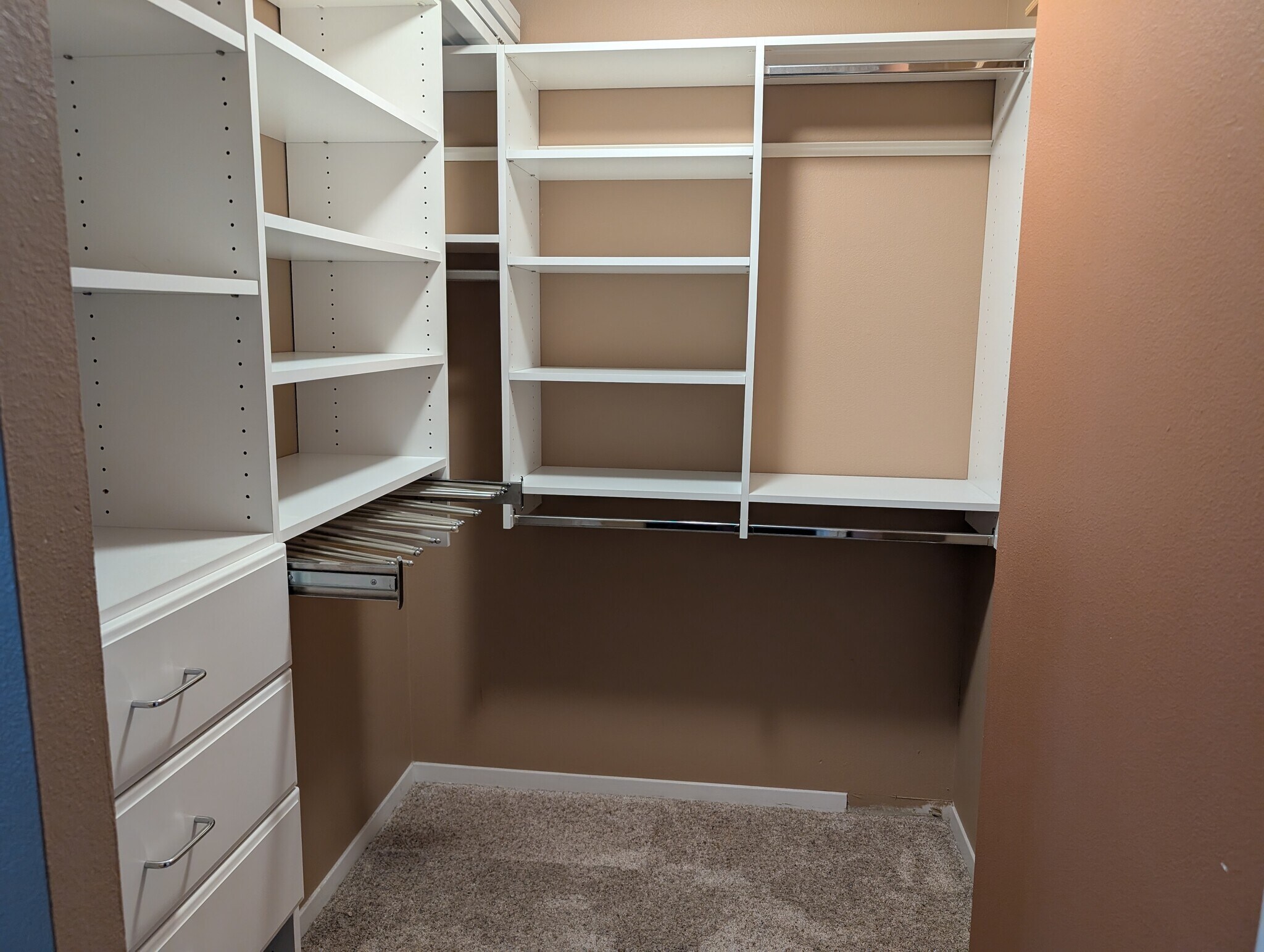 Closet - 1625 Larimer St