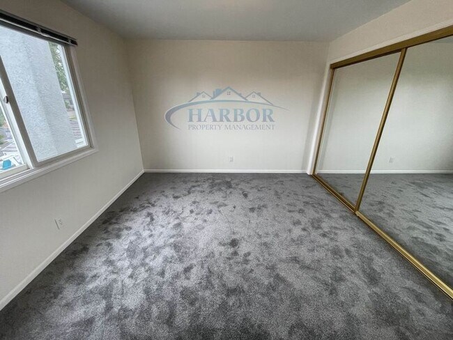 Building Photo - 3706 S Emily St