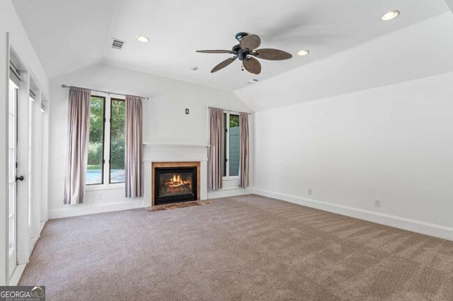 Building Photo - 1249 McLendon Dr