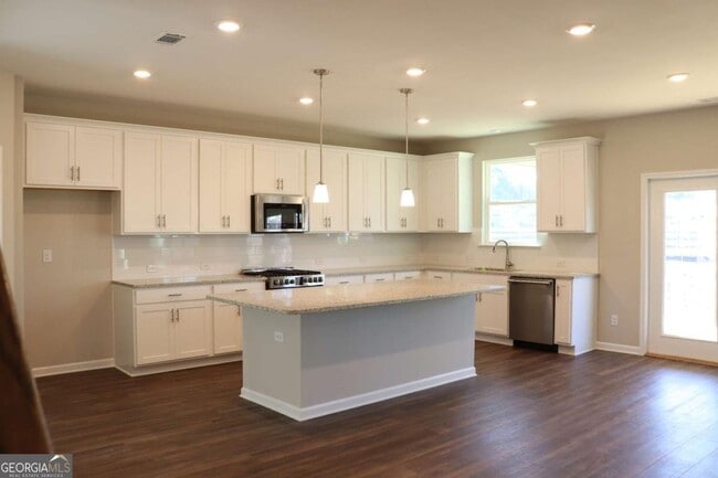 Building Photo - 4376 Waxwing St