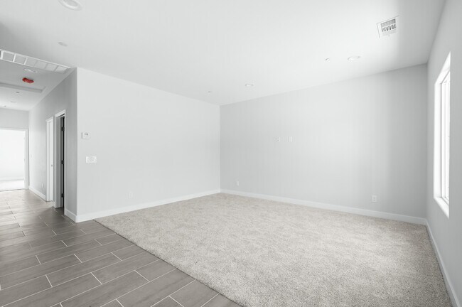 Building Photo - 12111 18th St