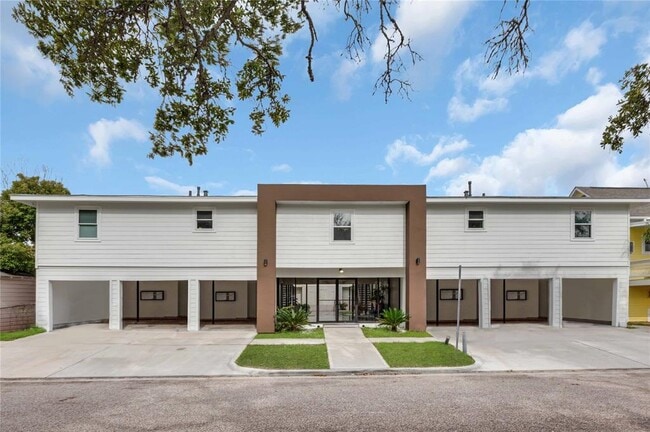 Building Photo - 712 Avenue H