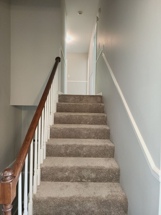 Building Photo - Vestavia Living: 4 Bed, 2.5 Bath Rental on Catala Rd