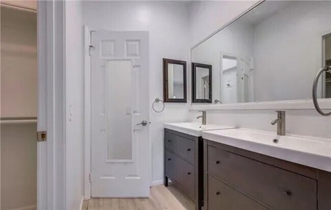 Building Photo - Charming Two Bedroom Condo in Laguna Niguel