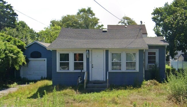 Primary Photo - 59 Huguenot Dr