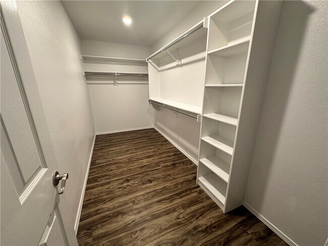 Building Photo - 2129 Brown Bear Ln