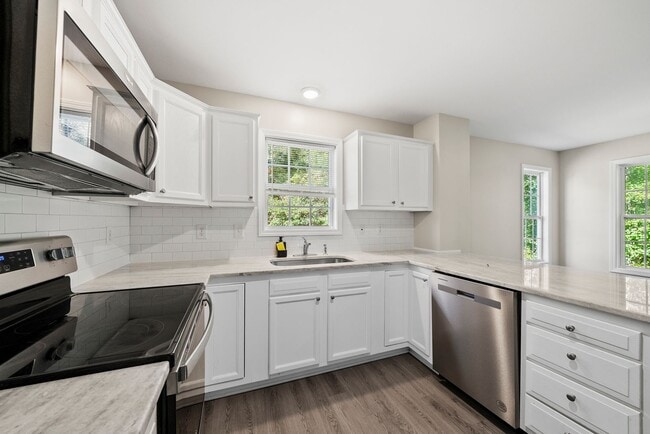 Building Photo - 205 Tonylee Ct