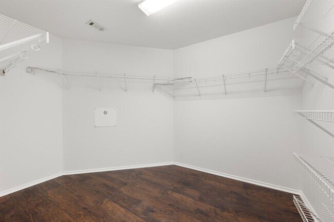Building Photo - 3844 Willie Mays Ln