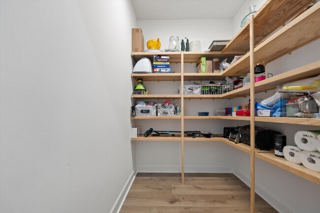 Building Photo - 4727 Estates Cir