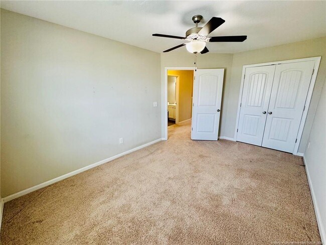 Building Photo - 843 Screech Owl Dr